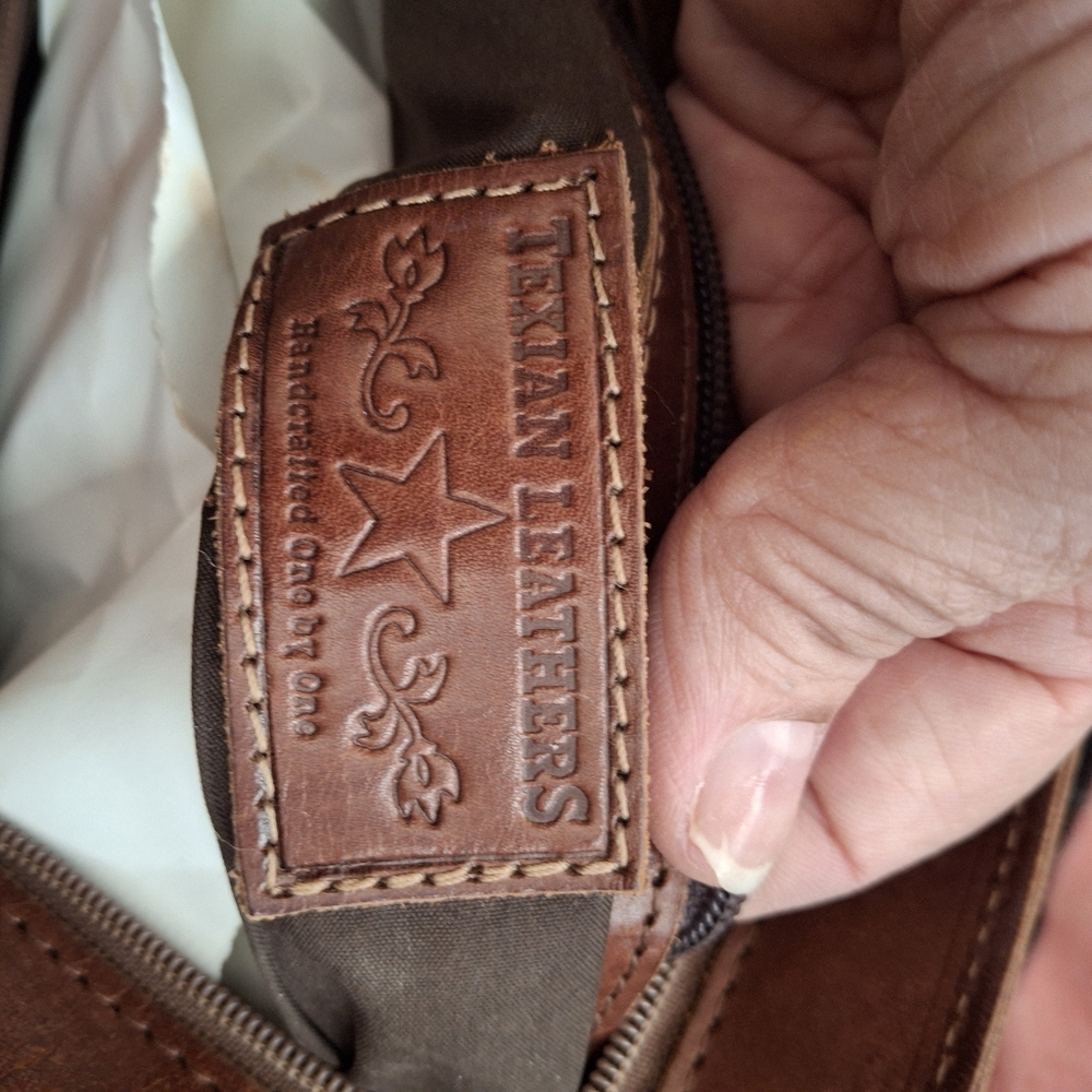 TEXIAN LEATHERS BRAND Brown Tooled Leather Shoulder Bag - Picture 7 of 7